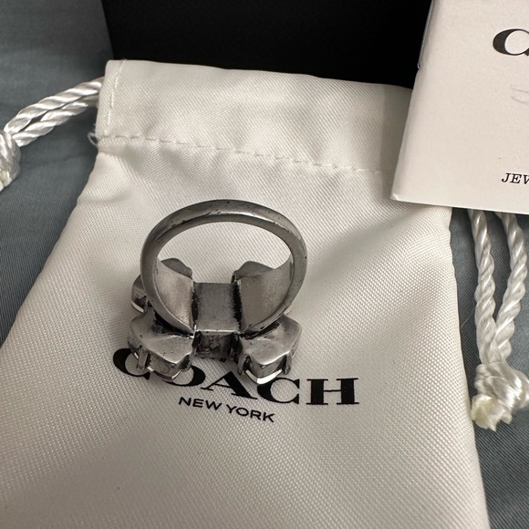 🆕new coach bow cocktail ring - Picture 3 of 5